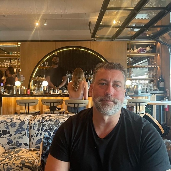 Meet your Posher, Jonathan - Picture 1 of 1